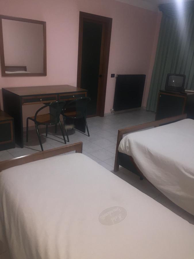 Hotel Grandinetti Parenti Esterno foto