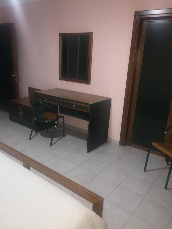 Hotel Grandinetti Parenti Esterno foto