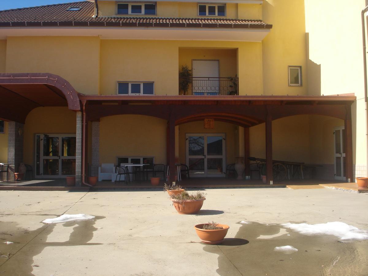 Hotel Grandinetti Parenti Esterno foto