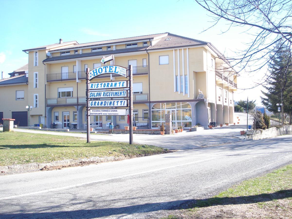 Hotel Grandinetti Parenti Esterno foto
